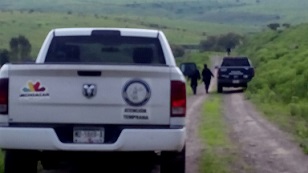 Asesinan a dos policías ministeriales que trabajaban en investigación en Aguililla