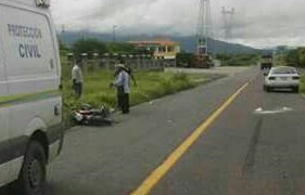 Muere motociclista en IMSS tras ser atropellado en la carretera Ario de Rosales-Tacámbaro