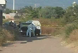 Identifican familiares a joven asesinado a balazos en la colonia Lázaro Cárdenas de Apatzingán